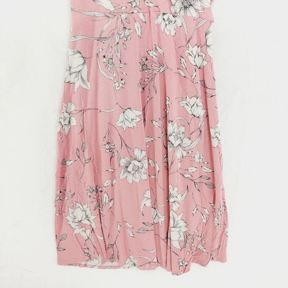Matty M Pink & White Floral Short Sleeve V-Neck Midi Dress 2276 - Picture 2 of 7